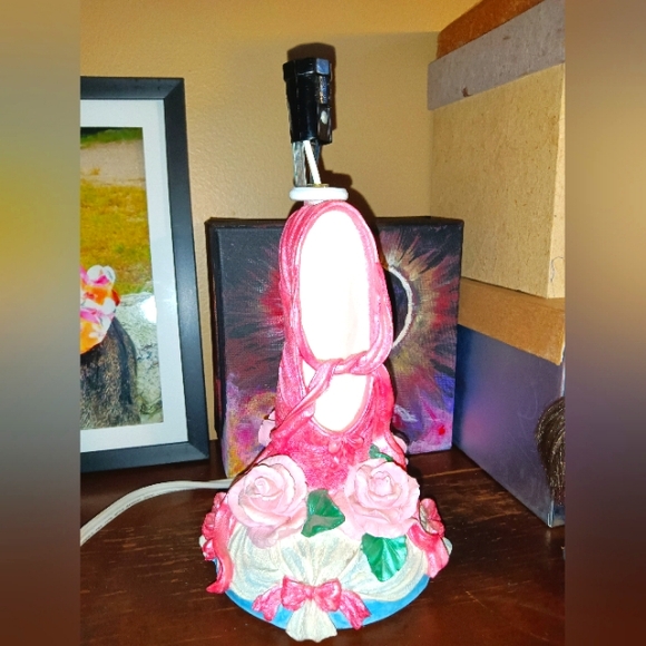 Ballet slipper lamp - Picture 3 of 7